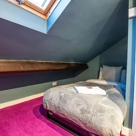 Nyaraló Clifford House - 4 Bed Within The Walls