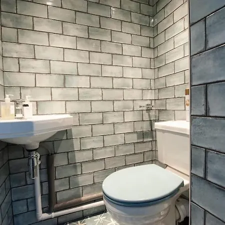 Feriehus Clifford House - 4 Bed Within The Walls *