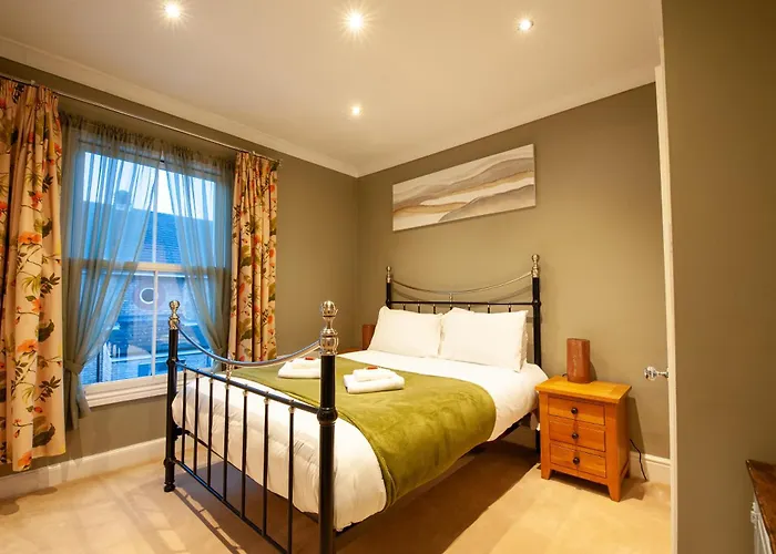 Clifford House - 4 Bed Within The Walls Vakantiehuis