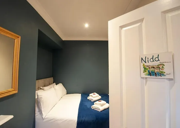 Vakantiehuis Clifford House - 4 Bed Within The Walls *