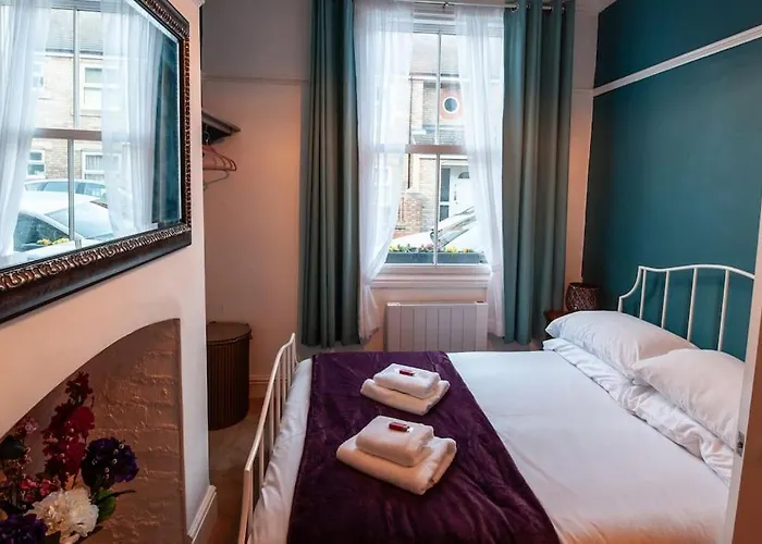 Clifford House - 4 Bed Within The Walls Vakantiehuis