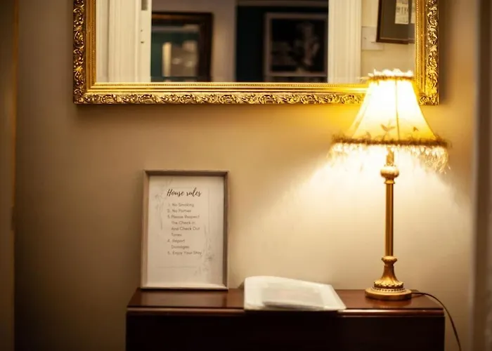 Clifford House - 4 Bed Within The Walls Vakantiehuis *