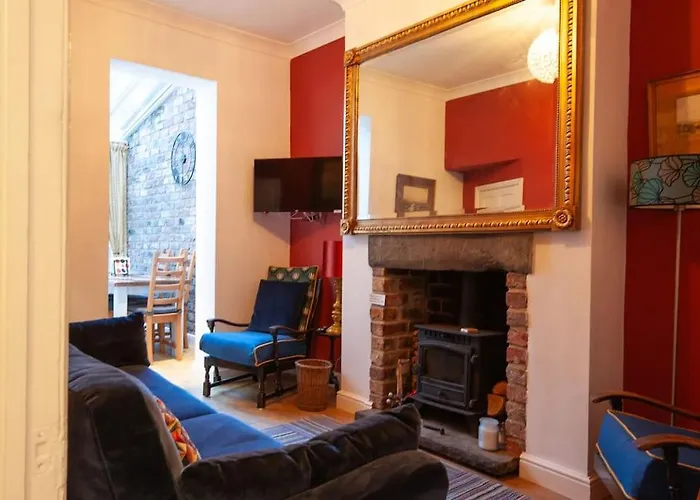 Vakantiehuis Clifford House - 4 Bed Within The Walls *