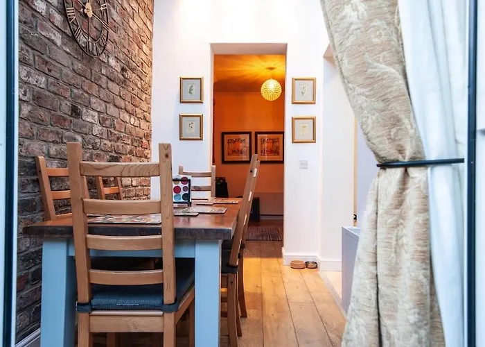 Clifford House - 4 Bed Within The Walls Vakantiehuis York