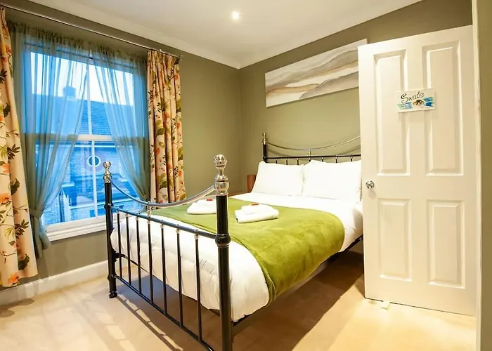 Vakantiehuis Clifford House - 4 Bed Within The Walls York