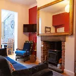 Casa vacanze Clifford House - 4 Bed Within The Walls *
